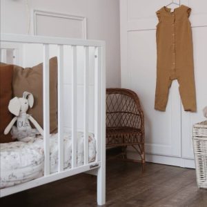 Patut din lemn pentru bebe inaltime saltea reglabila Smooth Alb 120x60 cm - imagine 2