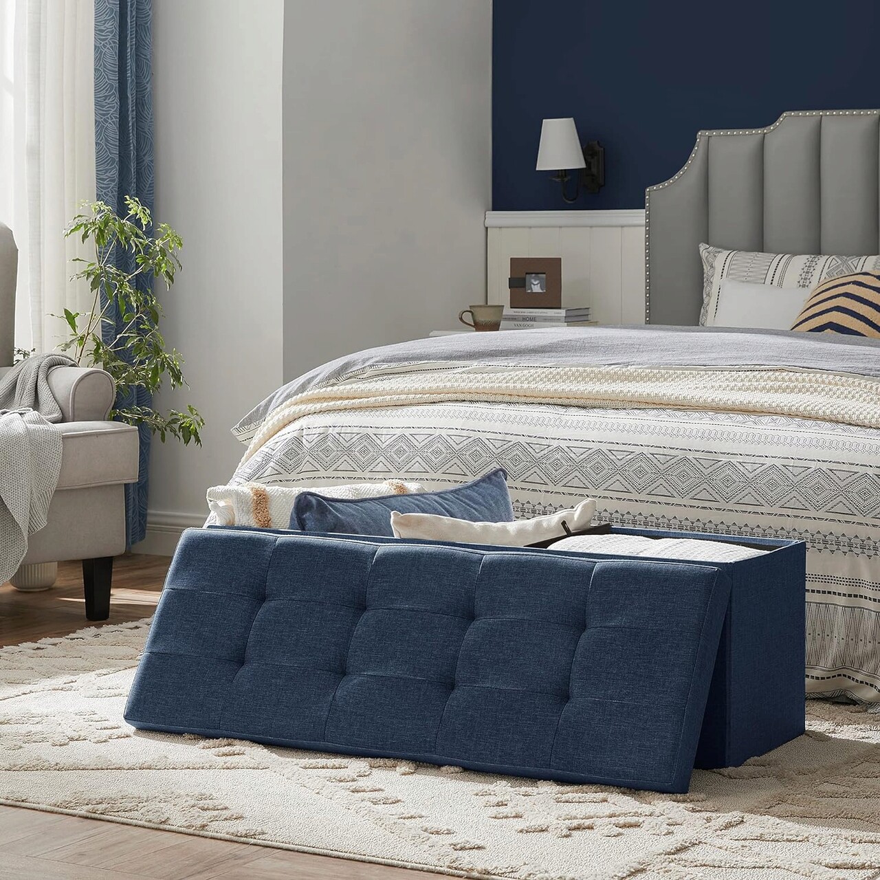 Bancheta cu spatiu pentru depozitare Ottoman Classic, Vasagle, 110 x 38 x 38 cm, pliabila, imitatie in/MDF, albastru 2 l bancheta cu spatiu pentru depozitare ottoman classic vasagle 110 x 38 x 38 cm pliabila imitatie inmdf albastru 1.jpg