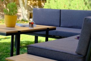 l set de lounge de gradina valovi mers corner cadru metal negru de lemn gri 2.jpg