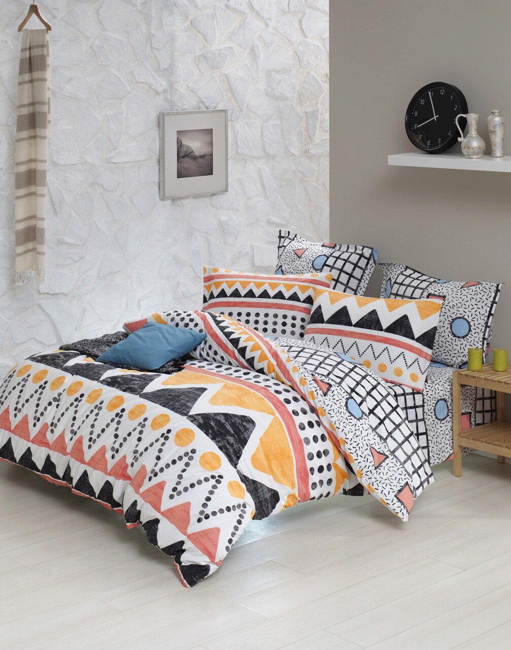 Lenjerie de pat dubla King (BL), Bettina - Yellow, Mijolnir, Bumbac Ranforce 1 l set husa de pilota ranforce king bl bettina mjolnir 100 bumbac infortat.jpg