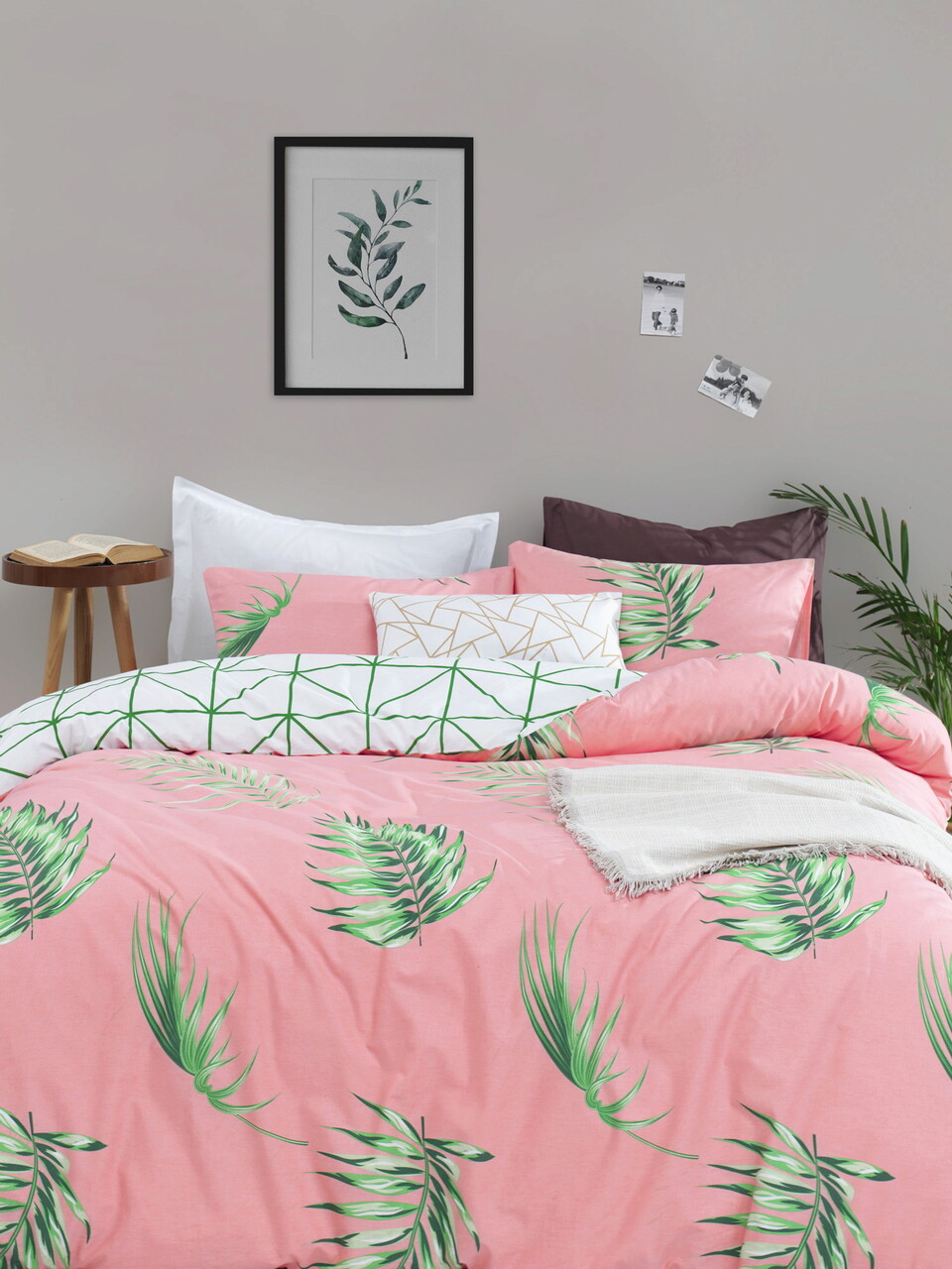 Lenjerie de pat dubla King (IT), Barbara - Green, Mijolnir, Bumbac Ranforce 1 l set husa de pilota ranforce king it barbara mjolnir 100 bumbac infortat.jpg