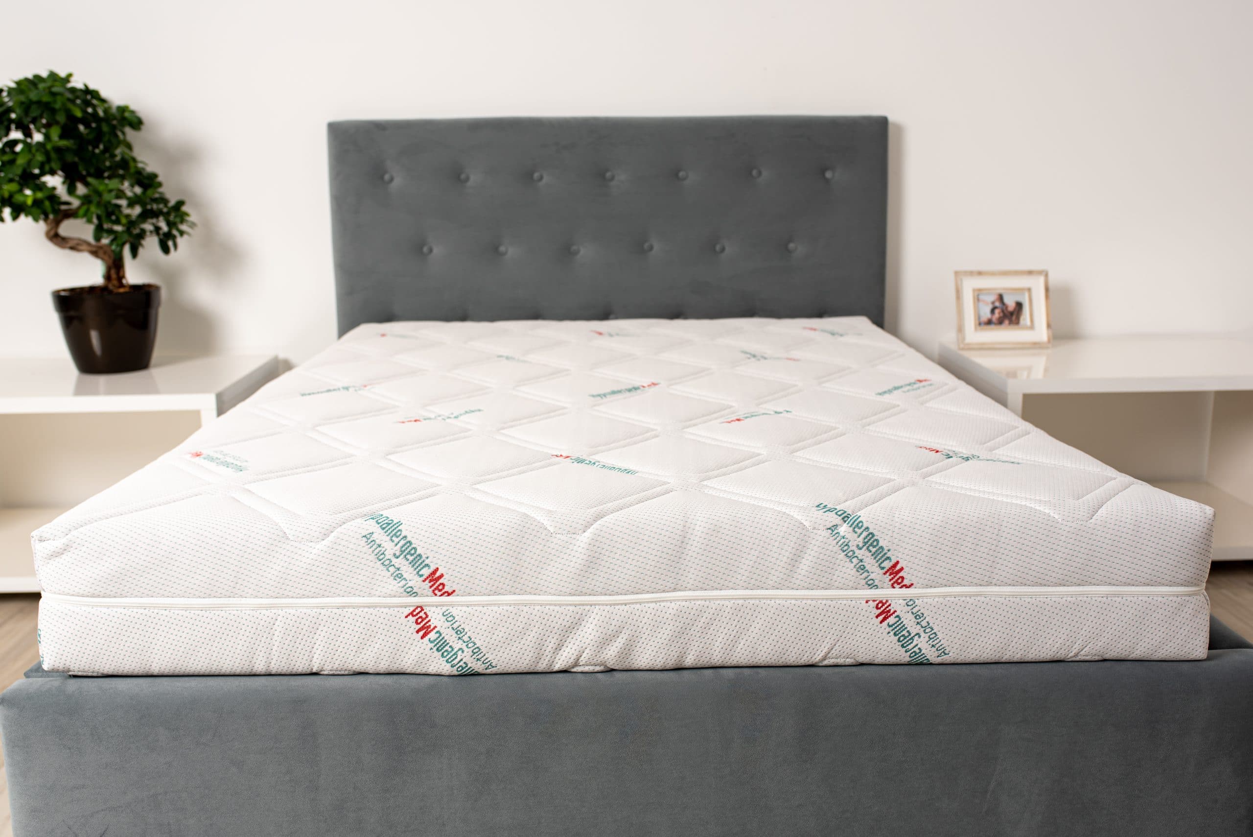 Saltea cu spuma poliuretanica Somnart HypoallergenicMed Antibacteria, 160x200, inaltime 18 cm, antibacterii, husa detasabila, fermitate medie 5 saltea hypoallergenicmed antibacteria 3 scaled 1.jpg