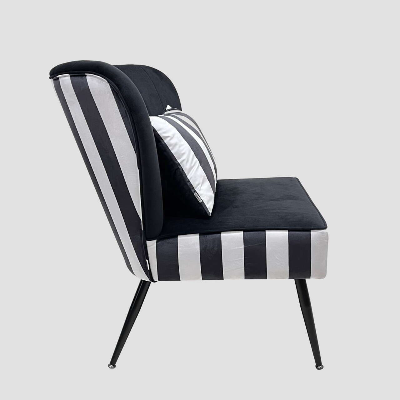 Fotoliu Eloya, Homla, 75.5x71x86 cm, MDF/catifea din poliester, negru/alb 3 Fotoliu Eloya, Homla, 75.5x71x86 cm, MDF/catifea din poliester, negru/alb - imagine 3